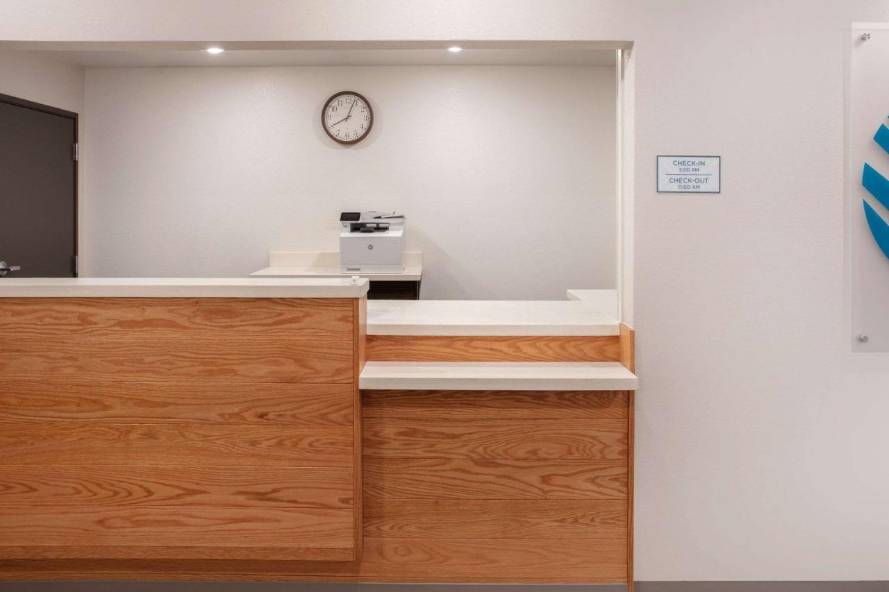 Lake Arbor Wood Spring Suites Washington Dc East Arena Drive מראה חיצוני תמונה